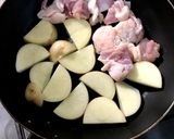 春野菜と鶏モモ肉のペペロンチーノ作り方2写真