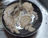 鳥皮と大根の煮物作り方2写真