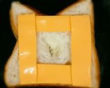 チーズと卵でとろ～りトースト作り方1写真