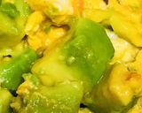 プチ丼●醤油と合うアボカドの玉子とじ丼作り方3写真