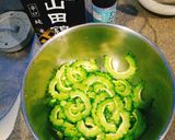 苦味控えめしゃきしゃきのゴーヤチャンプル作り方1写真