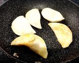 ペロギとほうれん草、ベーコンのソテー作り方3写真