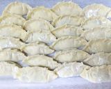 意外と簡単♪皮から作る もちっカリッ餃子作り方29写真