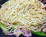 アスパラと椎茸とベーコンの焼きそば作り方4写真