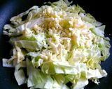 柚子胡椒焼き鶏肉の春キャベ蒸し♪作り方4写真