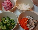 豚肩ロースと野菜の甘辛胡麻味噌炒め作り方1写真