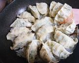簡単！餃子の焼き方(羽根つき)作り方9写真