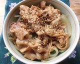 味付けはドレッシングだけ！？焼肉丼♪作り方8写真
