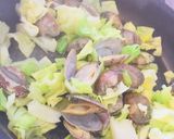 あさり＆キャベツのアーリオ☆辛ラーメン作り方3写真