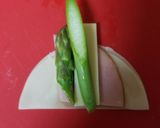 アスパラとハムチーズの餃子の皮揚げ作り方5写真