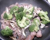 ダイエット！牛肉とブロッコリーと舞茸炒め作り方5写真