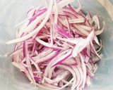 簡単！紫玉ねぎとリンゴの蜂蜜レモンマリネ作り方1写真
