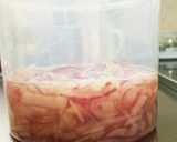 簡単！紫玉ねぎとリンゴの蜂蜜レモンマリネ作り方3写真