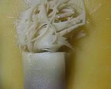 タケノコの皮とワカメと卵の味噌汁作り方2写真