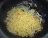辛ラーメンでカルボーナーラ作り方5写真