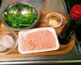 ピーマンと鶏肉のミニ春巻作り方1写真