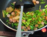 野菜たっぷり！キムチチャーハン作り方5写真