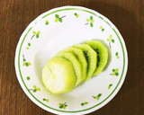 キウイを一度に繋げて剥く方法作り方12写真