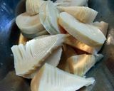夕食弁当♪塩麹鶏ミンチと筍と厚揚げの煮物作り方2写真