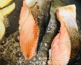 切り身鮭のアクアパッツァ風＆マヨじゃが添作り方3写真