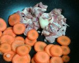 野菜ジュースで春キャベツと鶏肉の卵炒め煮作り方3写真