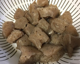 こんにゃくと薄揚げの甘辛　お弁当に作り方1写真