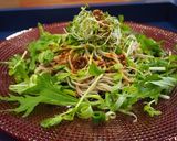 豆苗たっぷりそばサラダ作り方3写真