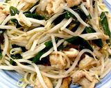鶏皮、もやしでアジアン焼きそば風パスタ作り方4写真