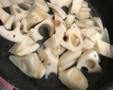 レンコンの食感を堪能☆ツナマヨ醤油作り方2写真
