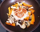 簡単!たっぷり野菜の豚コマ煮込みバーグ作り方4写真