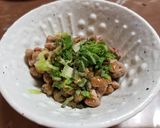 コシアブラを納豆にトッピング作り方3写真