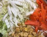 打ち豆入り白菜と人参の味噌汁作り方3写真