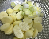 夏の定番☆冷やして美味しい☆ビシソワーズ作り方1写真