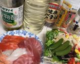 豪華でヘルシー☆お刺身彩りサラダ盛り作り方1写真