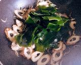ちくわ♬ワカメ♬しらすの 胡麻ポン炒め作り方7写真