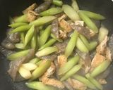 旨っ！春の味 ウドの油炒め作り方5写真