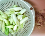 白ネギとベーコンの焦がし醤油炒め作り方1写真