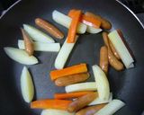 常備野菜とウィンナーでシンプル炒め♪作り方3写真
