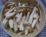 長芋としめじのこんがり醤油炒め♪作り方1写真