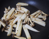 長芋としめじのこんがり醤油炒め♪作り方4写真