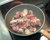 簡単ぷりぷり！鶏もも肉のガーリックバターチキン作り方2写真