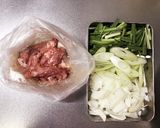 ご飯とビールの進む豚キムチ！作り方1写真