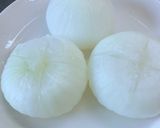 レンジで！丸ごと新玉ねぎのカレースープ作り方1写真