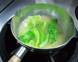 春キャベツと卵のお味噌汁☆作り方3写真