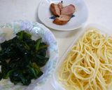ちゅるるん☆ ほうれん草とタラコのパスタ作り方1写真