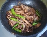 アスパラとまいたけの炒め物作り方2写真