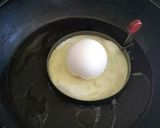 黄身が真ん中にくる綺麗な目玉焼きの方法作り方3写真