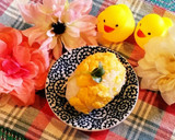 炒り卵をまとった卵型のお握り♪作り方2写真