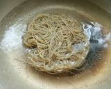 ふるる冷麺で　豚しゃぶのせ梅入りスープ作り方3写真