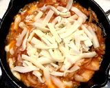 サラダチキンでチーズダッカルビ風おつまみ作り方1写真